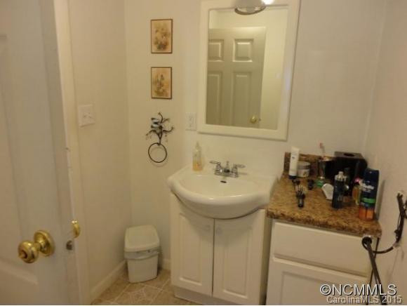941 Bee Tree Road - Photo 10