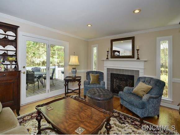 1208 SAINT CHARLES CT - Photo 3