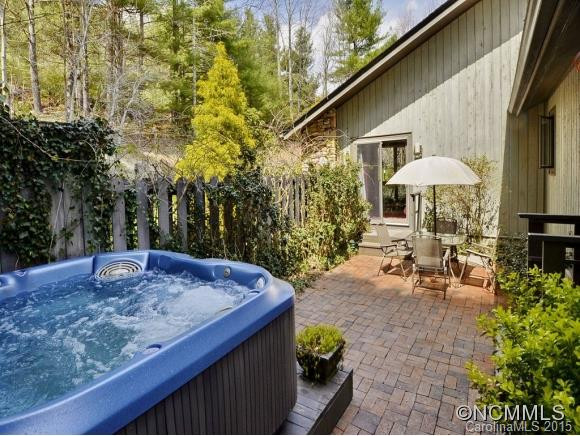 210 PHEASANT RUN - Photo 21