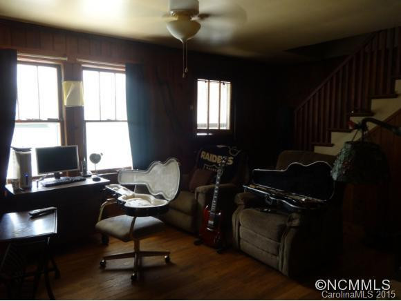 1972 Crabtree Rd - Photo 6
