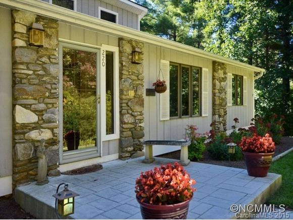 220 WEST SONDLEY - Photo 17