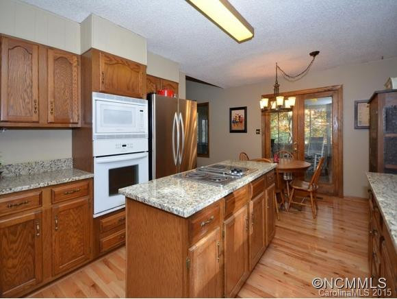 220 WEST SONDLEY - Photo 5