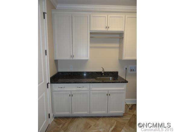 34 Chantilly Drive - Photo 4
