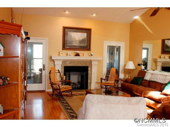 102 Tartana Circle - Photo 4
