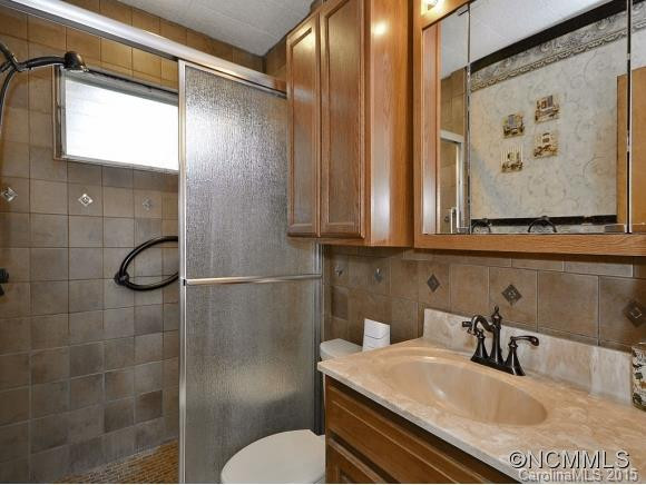 31 IVY PARK DR - Photo 8