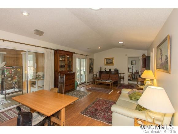 727 W Saint Johns Way - Photo 15