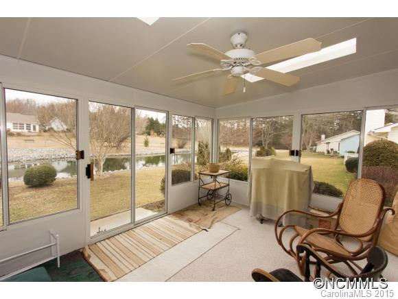 727 W Saint Johns Way - Photo 16