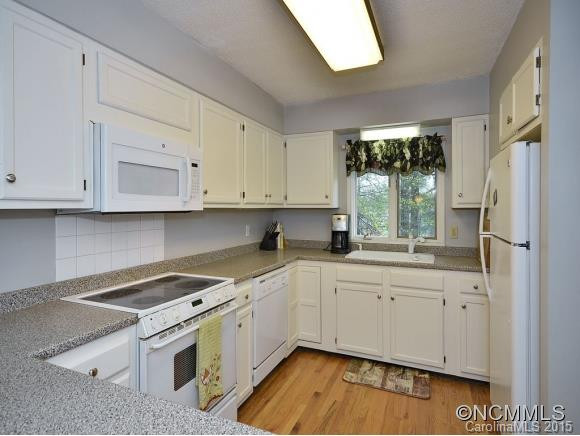 520 BRITTON CREEK DRIVE - Photo 2