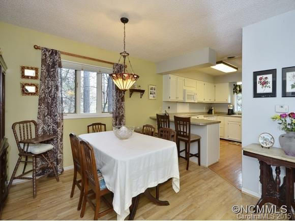 520 BRITTON CREEK DRIVE - Photo 3