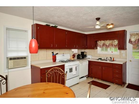 889 Barnardsville Highway - Photo 11