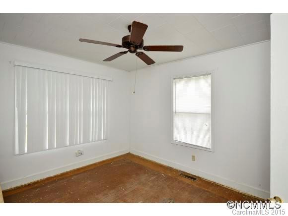 889 Barnardsville Highway - Photo 15