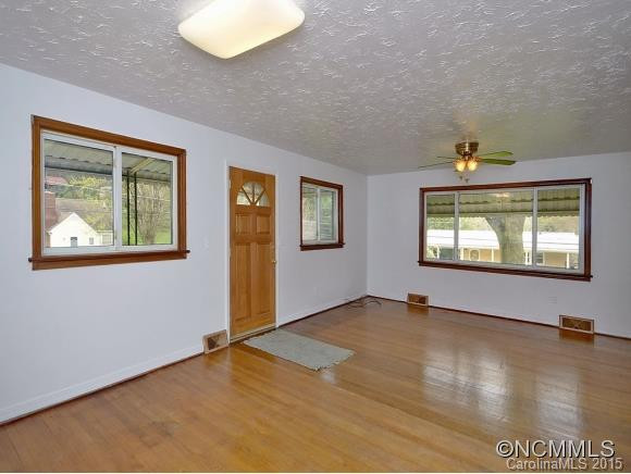 629 EAST STREET - Photo 2