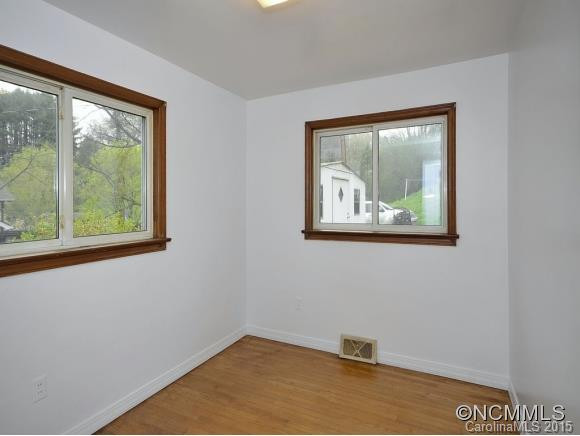 629 EAST STREET - Photo 11