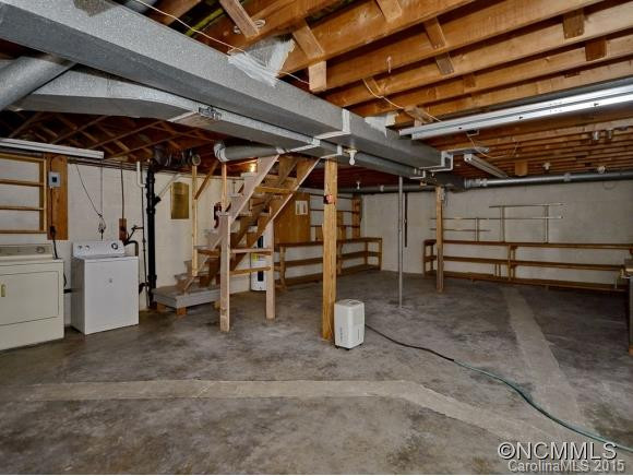629 EAST STREET - Photo 13