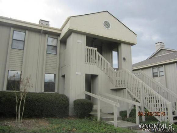 2305 Abbey Circle