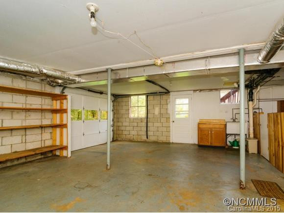 8 RIDGEWOOD AVE - Photo 22