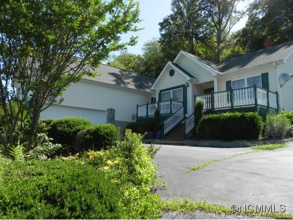 31 Willow Brook Drive