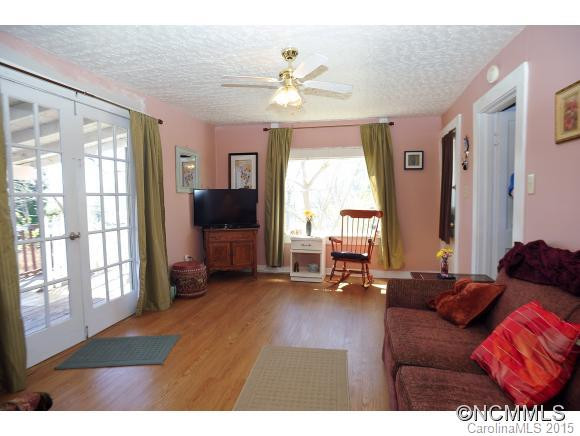 1 South Lane - Photo 3
