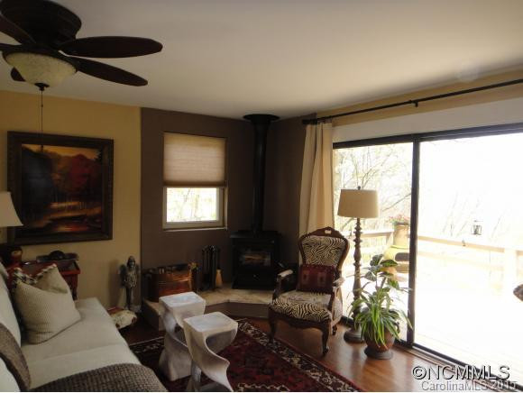 338 The High Road - Photo 2