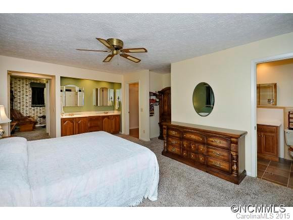 16 W. FAIRWAY DRIVE - Photo 12