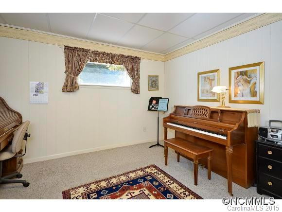 16 W. FAIRWAY DRIVE - Photo 19