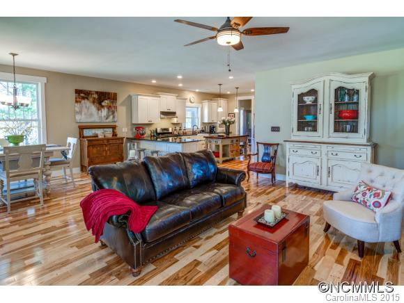 24 Sellers Lane - Photo 3
