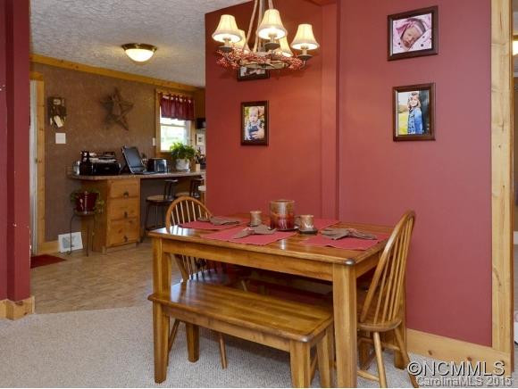 408 Sunny Drive - Photo 5