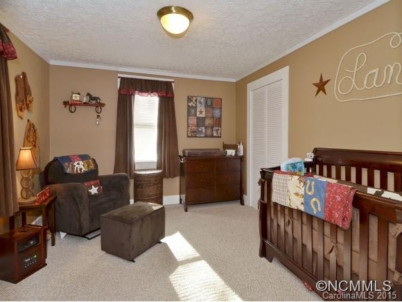 408 Sunny Drive - Photo 6
