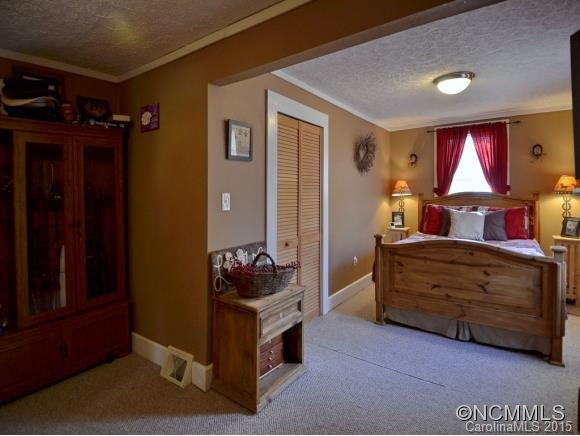 408 Sunny Drive - Photo 9