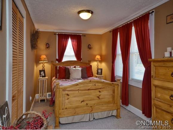 408 Sunny Drive - Photo 10