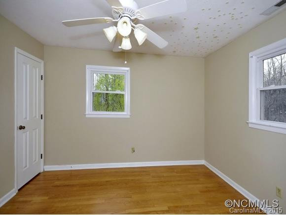 105 JEANIE AVENUE (+/- .6 ac.) - Photo 13