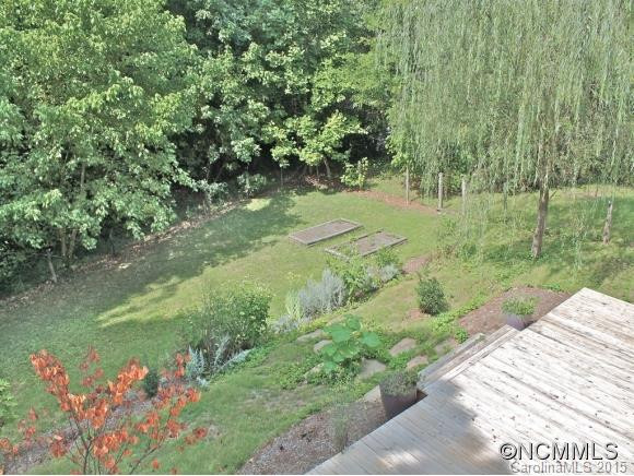 105 JEANIE AVENUE (+/- .6 ac.) - Photo 19