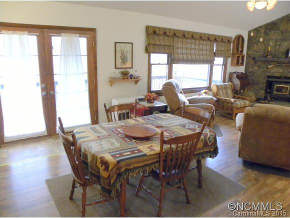 585 Summit Drive - Photo 12