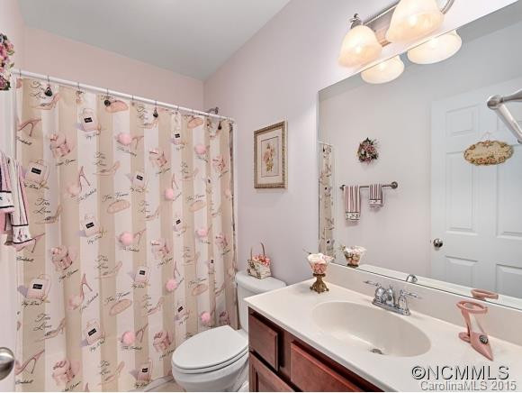 61 VILLAGE STREET - Photo 11