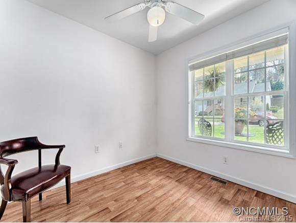 61 VILLAGE STREET - Photo 7