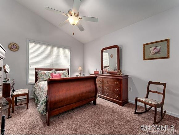 61 VILLAGE STREET - Photo 8