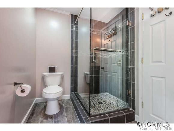 906 Woodvine Road - Photo 16