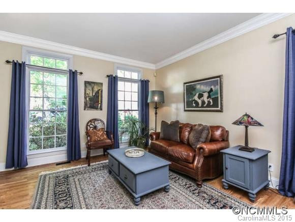 906 Woodvine Road - Photo 3