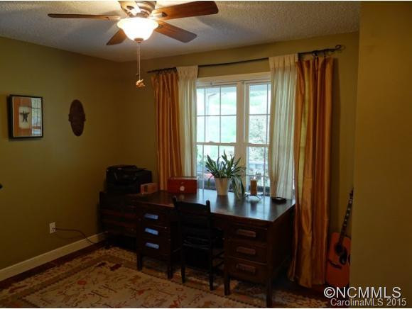 8 Coffey Pl - Photo 12