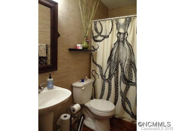8 Coffey Pl - Photo 14