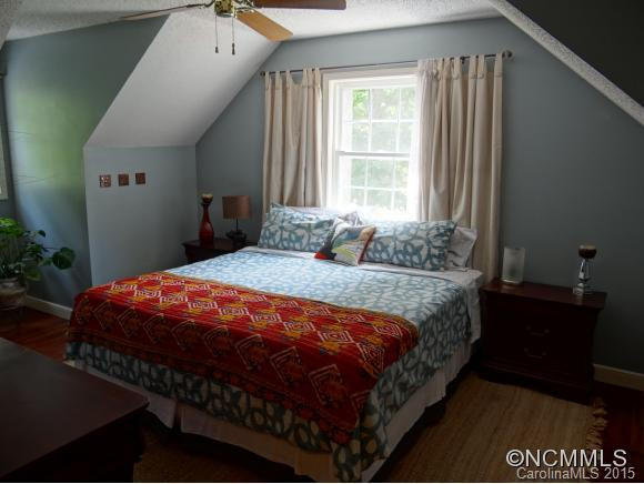 8 Coffey Pl - Photo 15