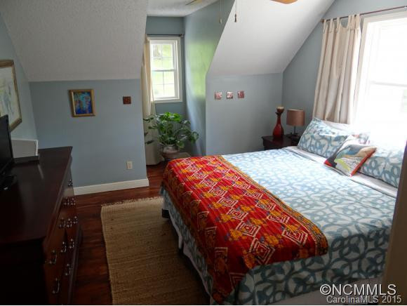 8 Coffey Pl - Photo 16