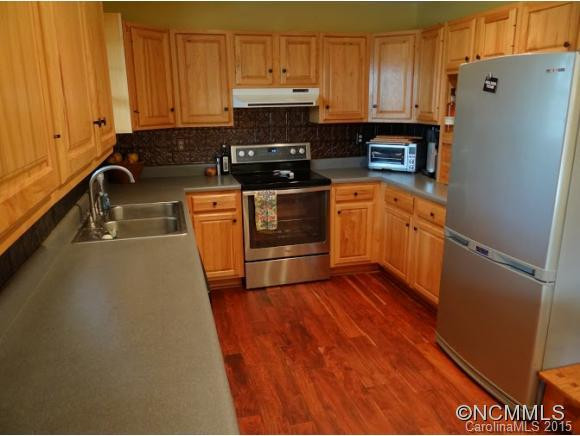 8 Coffey Pl - Photo 10