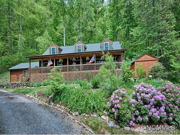 74 WOODSTONE WAY
