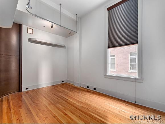 84 W. WALNUT STREET #202 - Photo 11