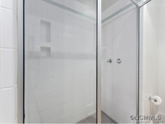 84 W. WALNUT STREET #202 - Photo 14