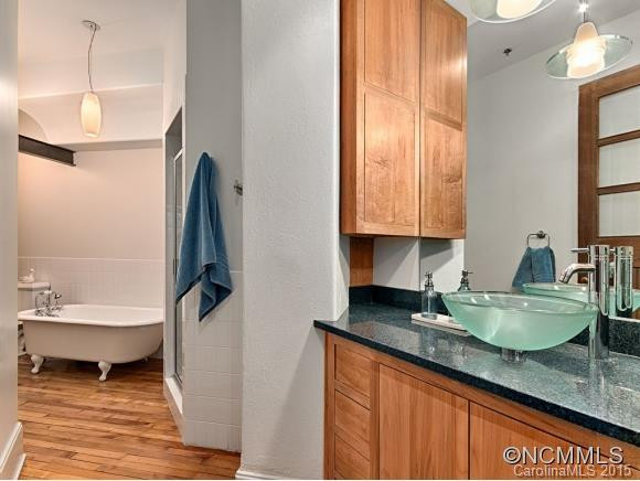 84 W. WALNUT STREET #202 - Photo 16