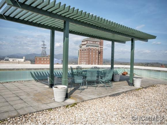 84 W. WALNUT STREET #202 - Photo 19