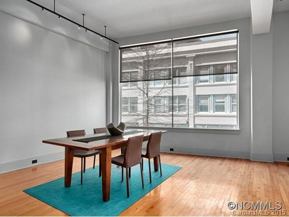 84 W. WALNUT STREET #202 - Photo 5