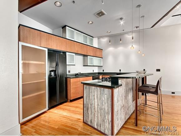 84 W. WALNUT STREET #202 - Photo 8